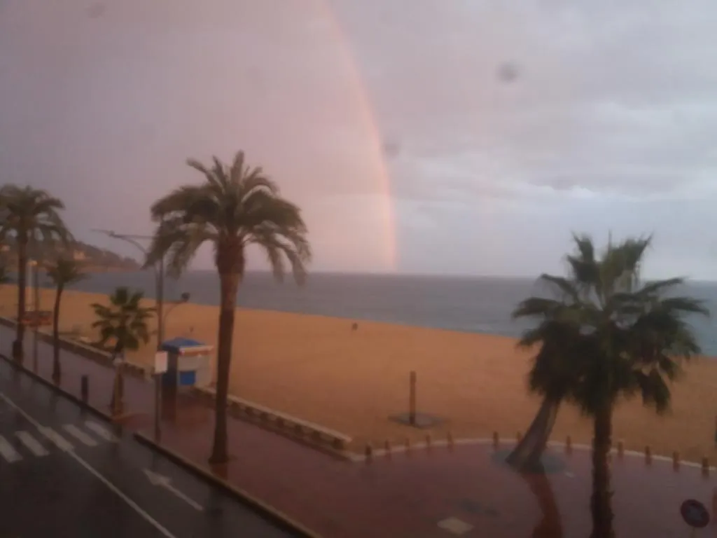Piso Jover Alojamiento Para Mayores De 25 Anos !! Lloret de Mar